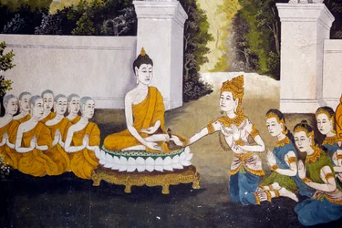 Affresco che raffigura una scena della vita del Buddha nel Wat Phra Doi Suthep, Chiang Mai. Buddha che riceve elemosine. Thailandia